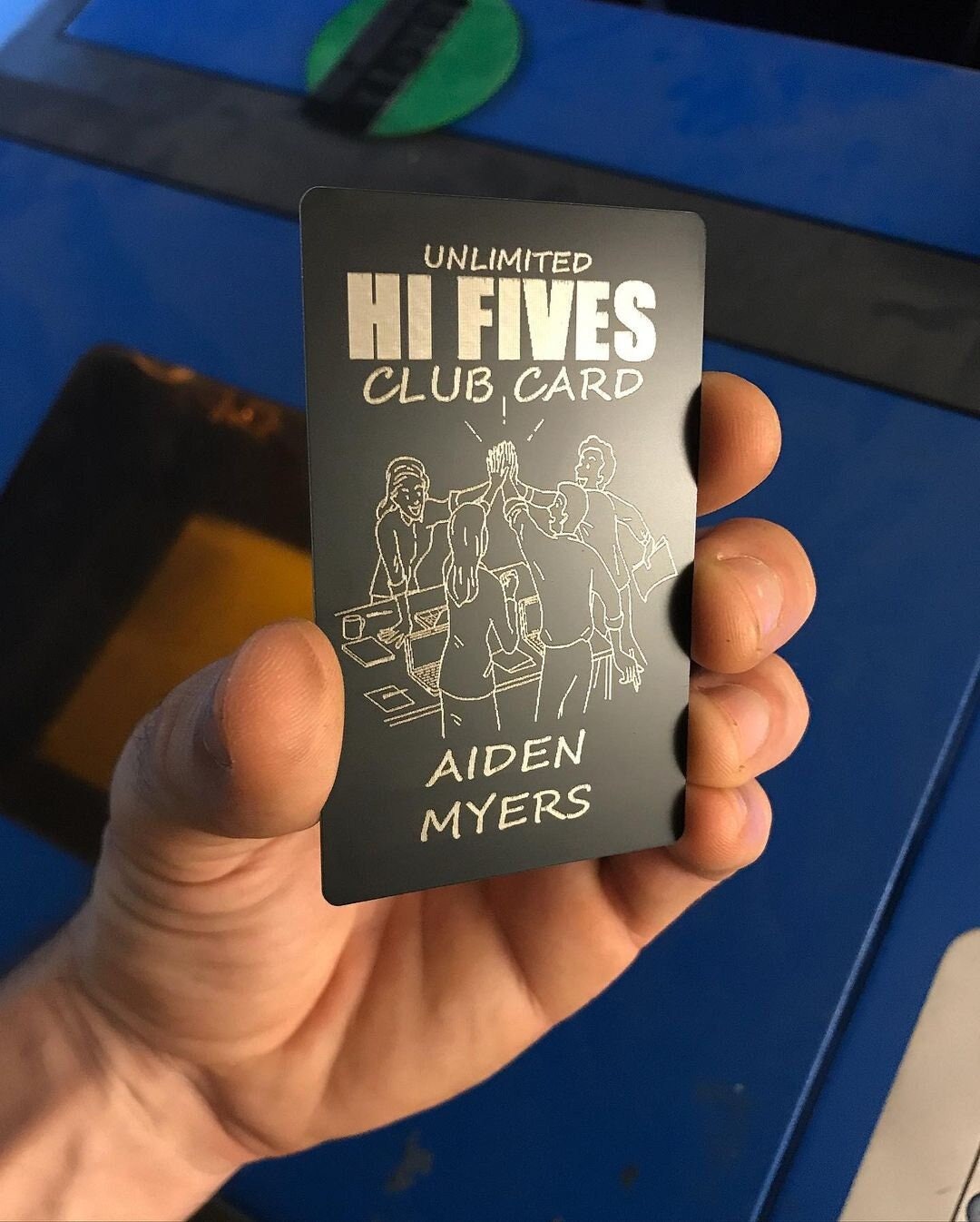 Carte de membre personnalisée en métal High Five, cadeau de poignée de main secrète