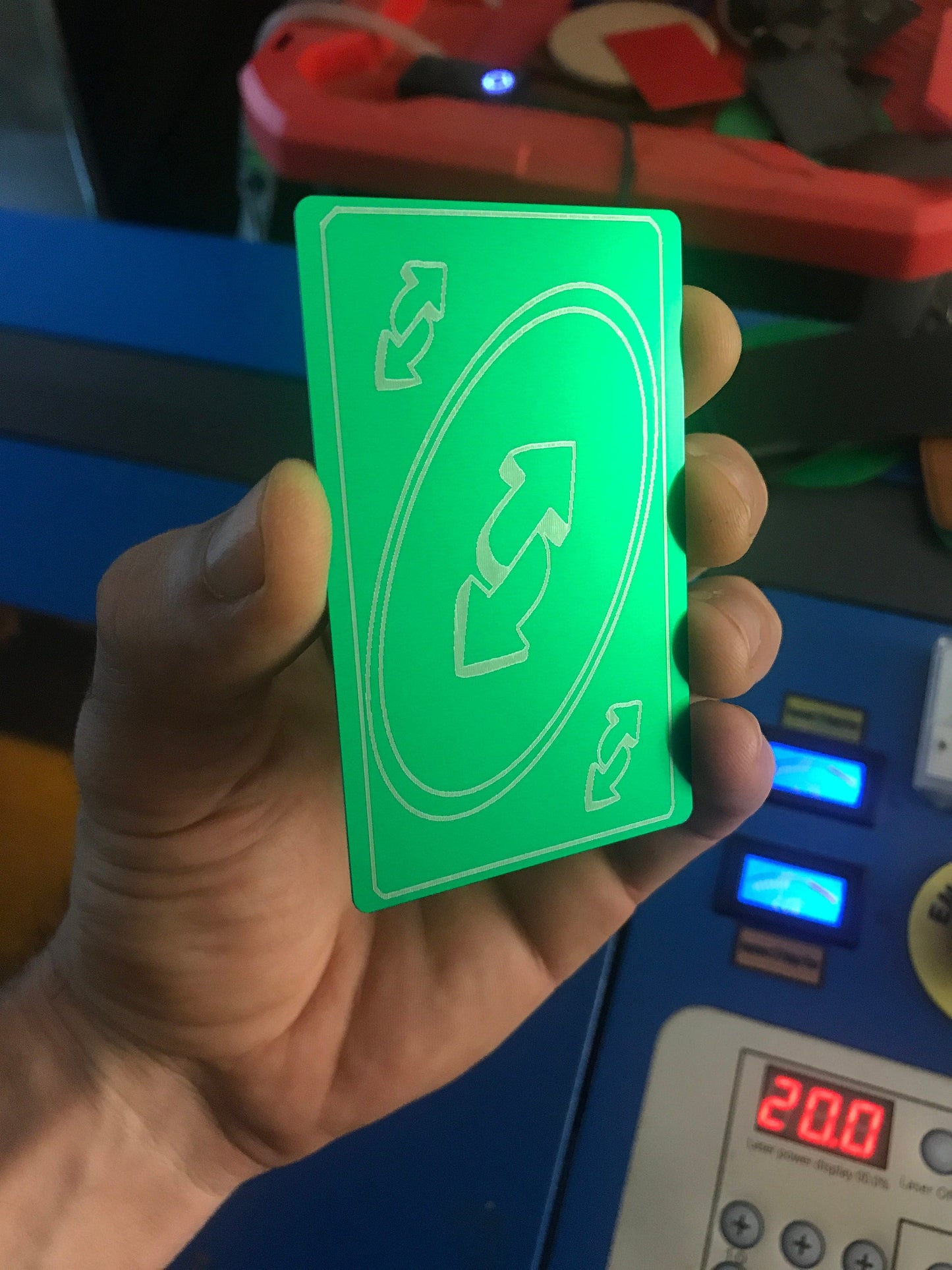 Carte-cadeau de jeu en aluminium anodisé gravée au laser en métal vert Reverse Meme Gaming Rose Silver Reversal Trap Cards Cadeaux Carte-cadeau souvenir