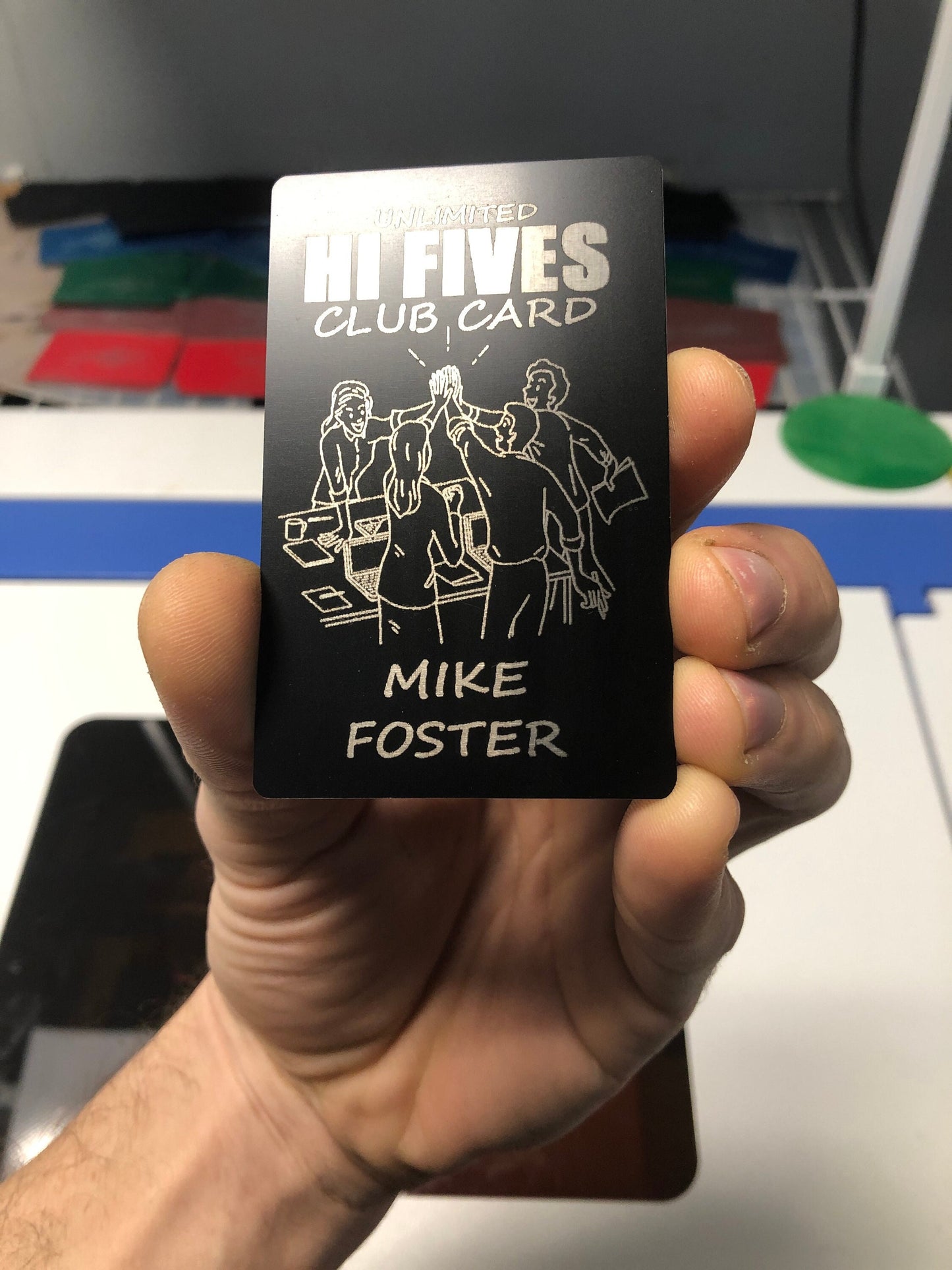 Carte de membre personnalisée en métal High Five, cadeau de poignée de main secrète