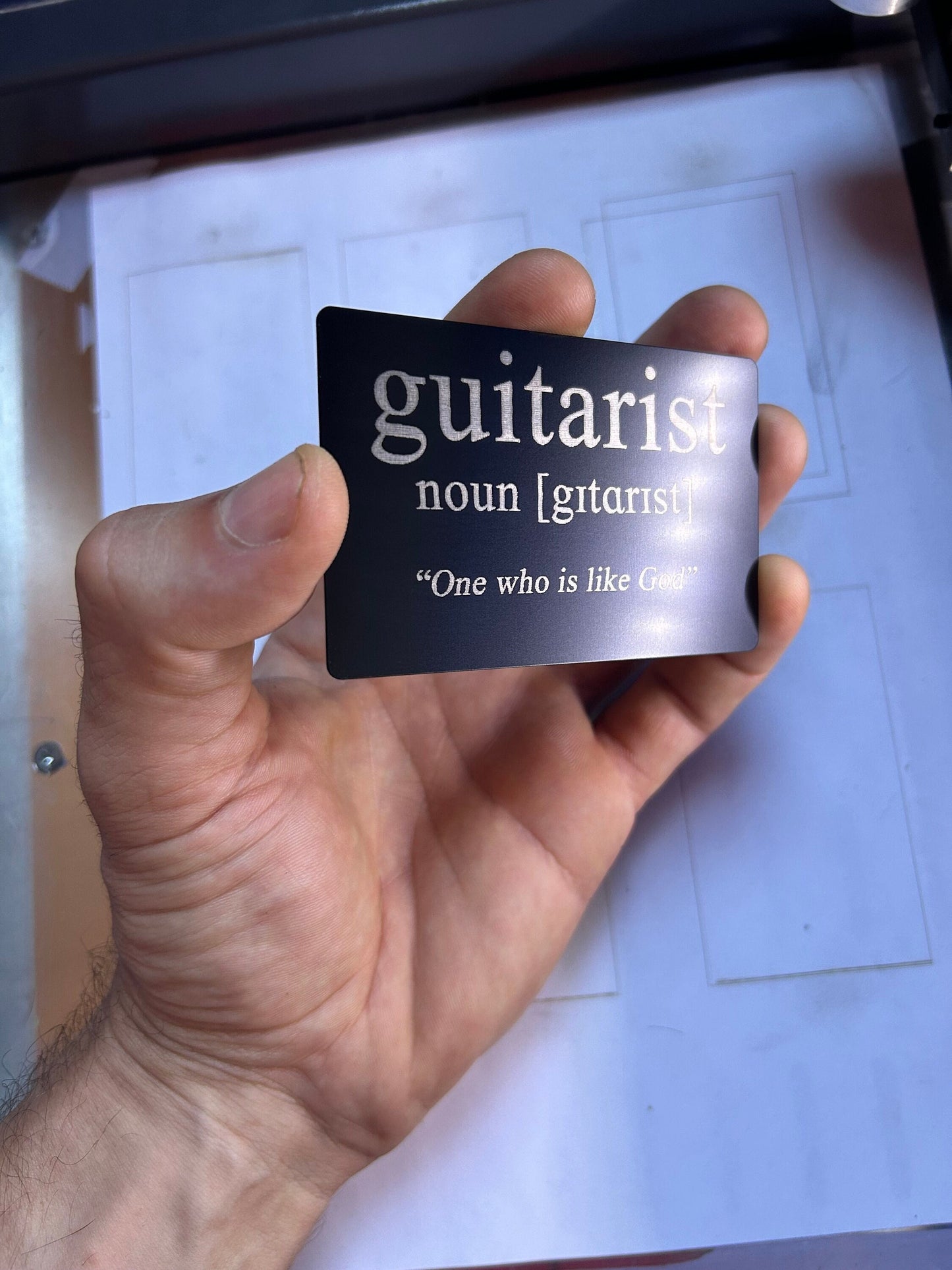 Guitariste : nom Carte-cadeau personnalisée en métal gravée au laser Définition du musicien - Blague fantaisie personnalisée pour guitaristes